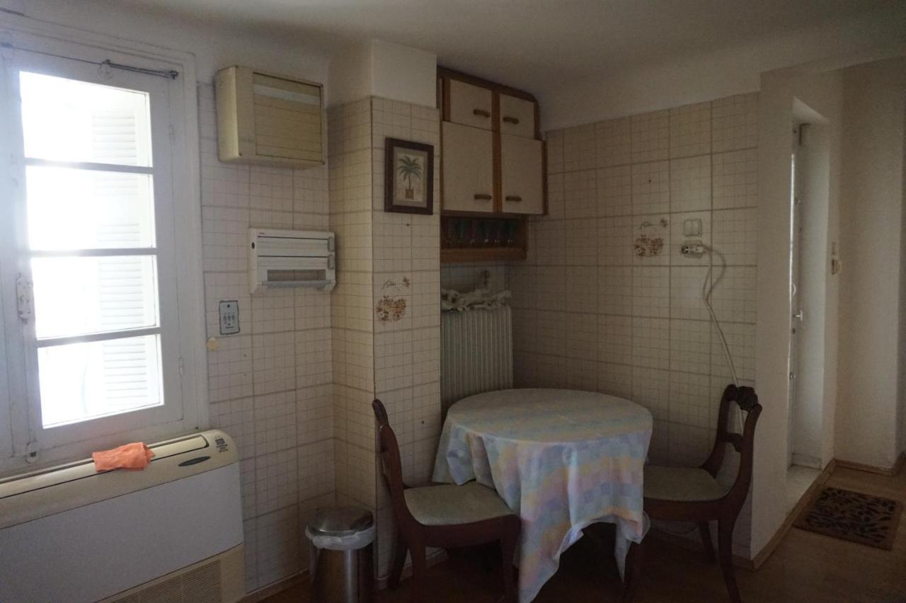 Independent Entrance Apt - 130M2 - Garden - Private Parking Apartment Athens Exterior photo